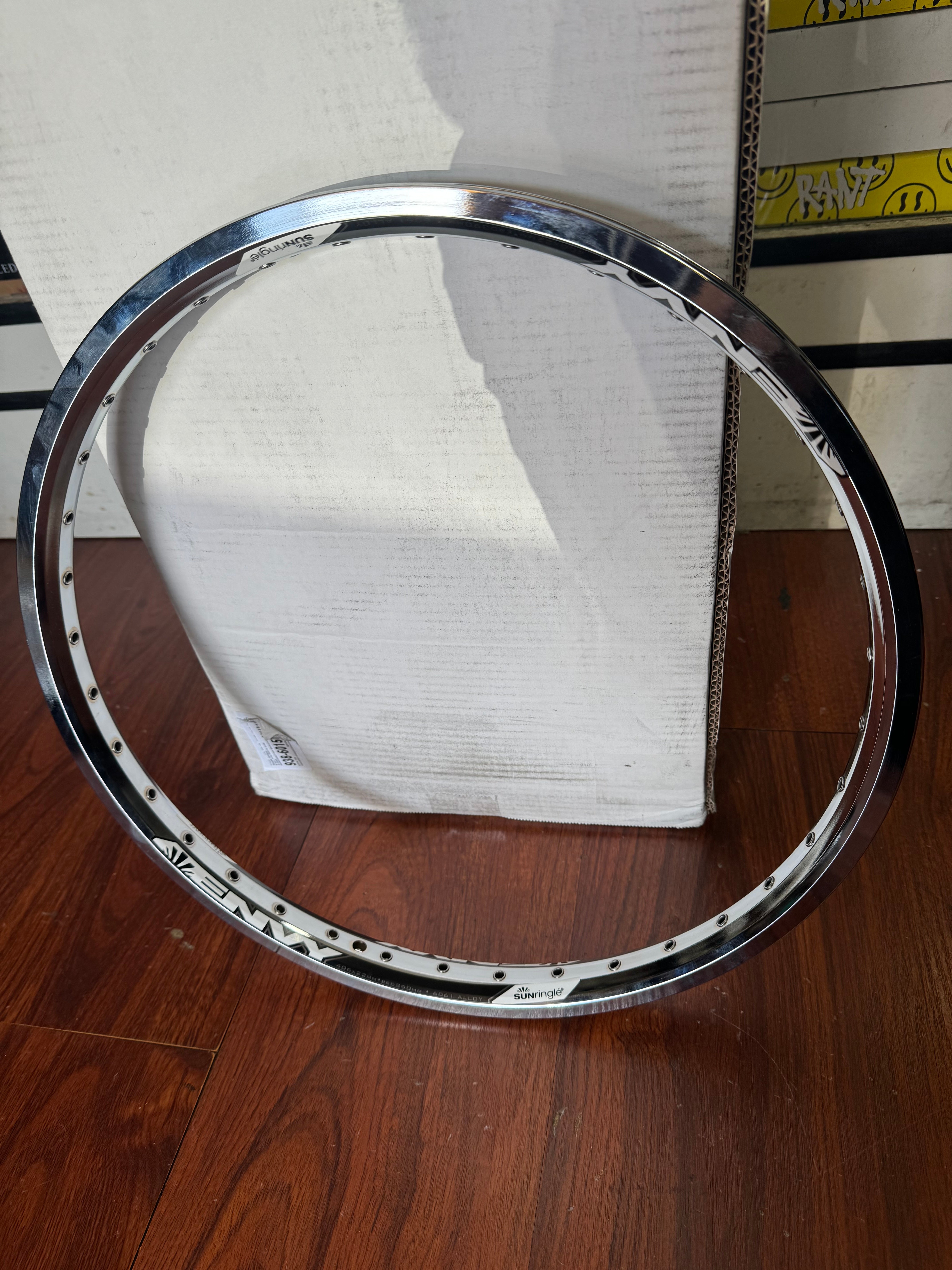 SUN RINGLE CHROME SUN ENVY RIM REAR 20"