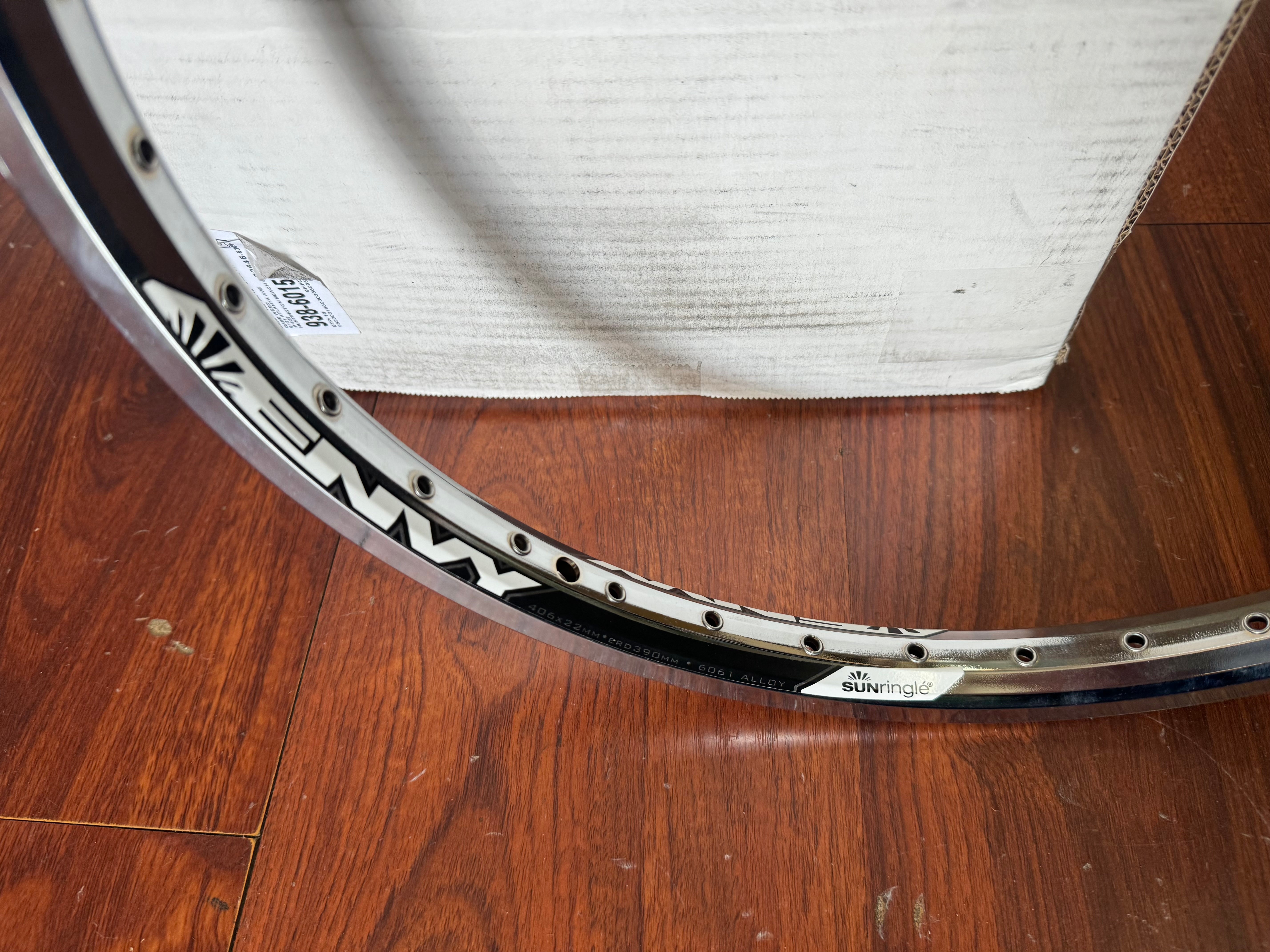 SUN RINGLE CHROME SUN ENVY RIM REAR 20"