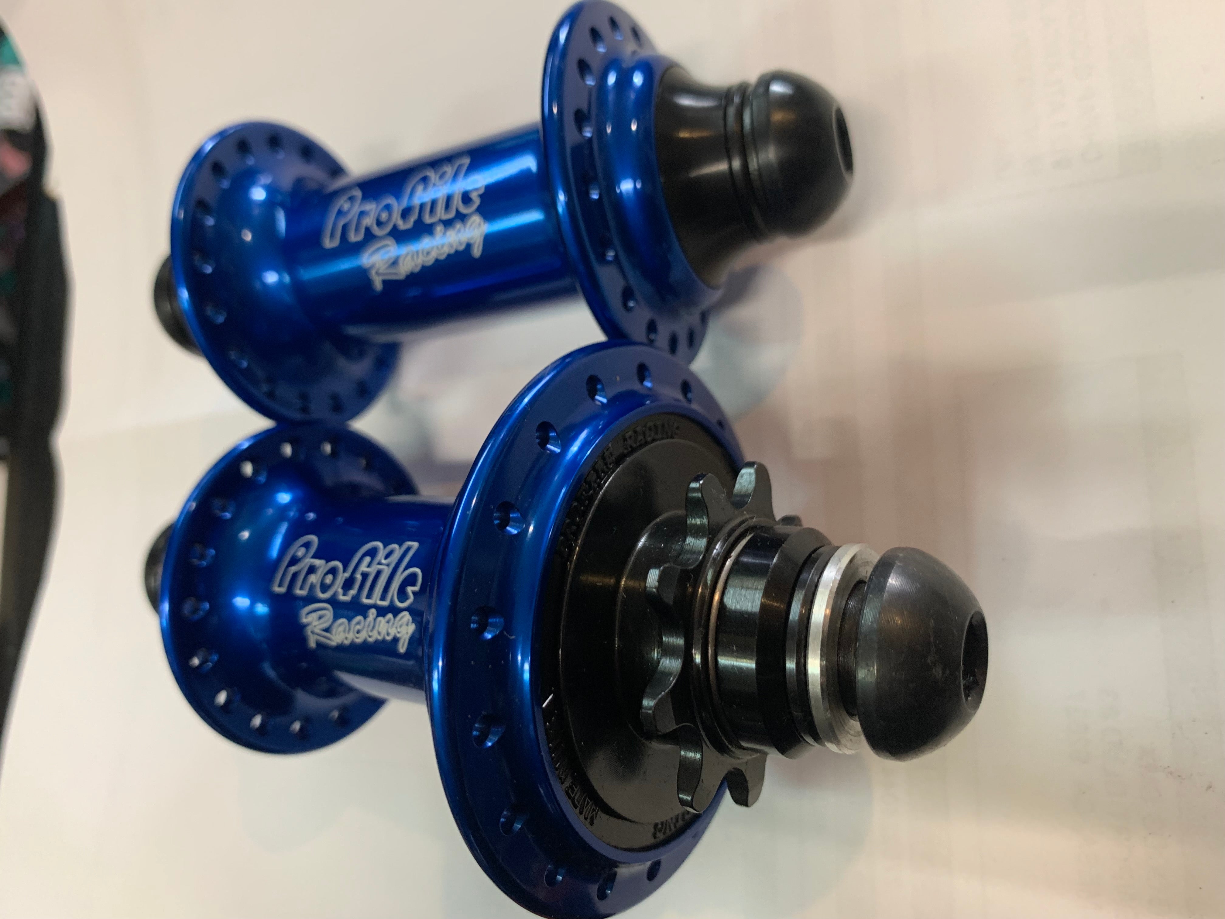 Profile Elite Hub set Blue RHD