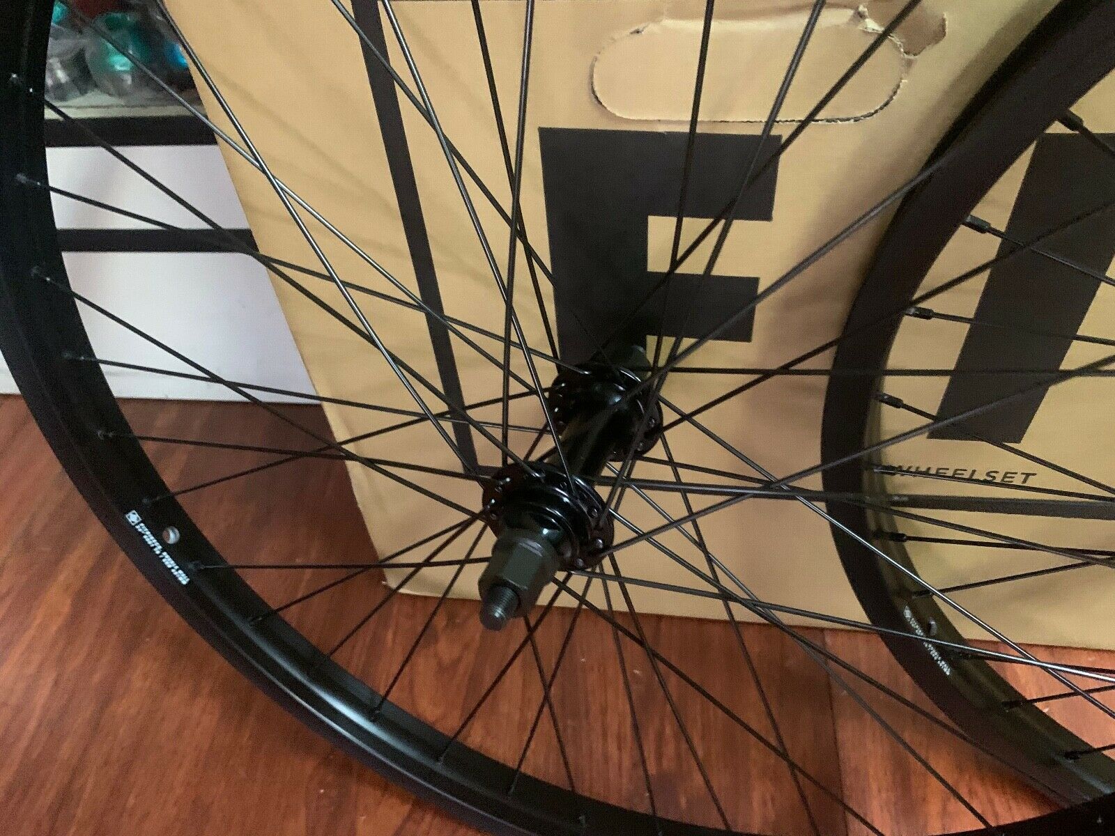 FIT COMPLETE WHEEL SET 24 CRUISER INCH WHEELS BLACK 24"