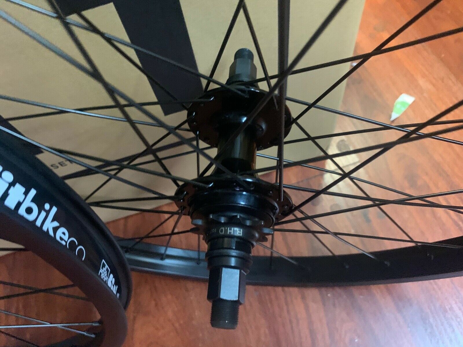 FIT COMPLETE WHEEL SET 24 CRUISER INCH WHEELS BLACK 24"