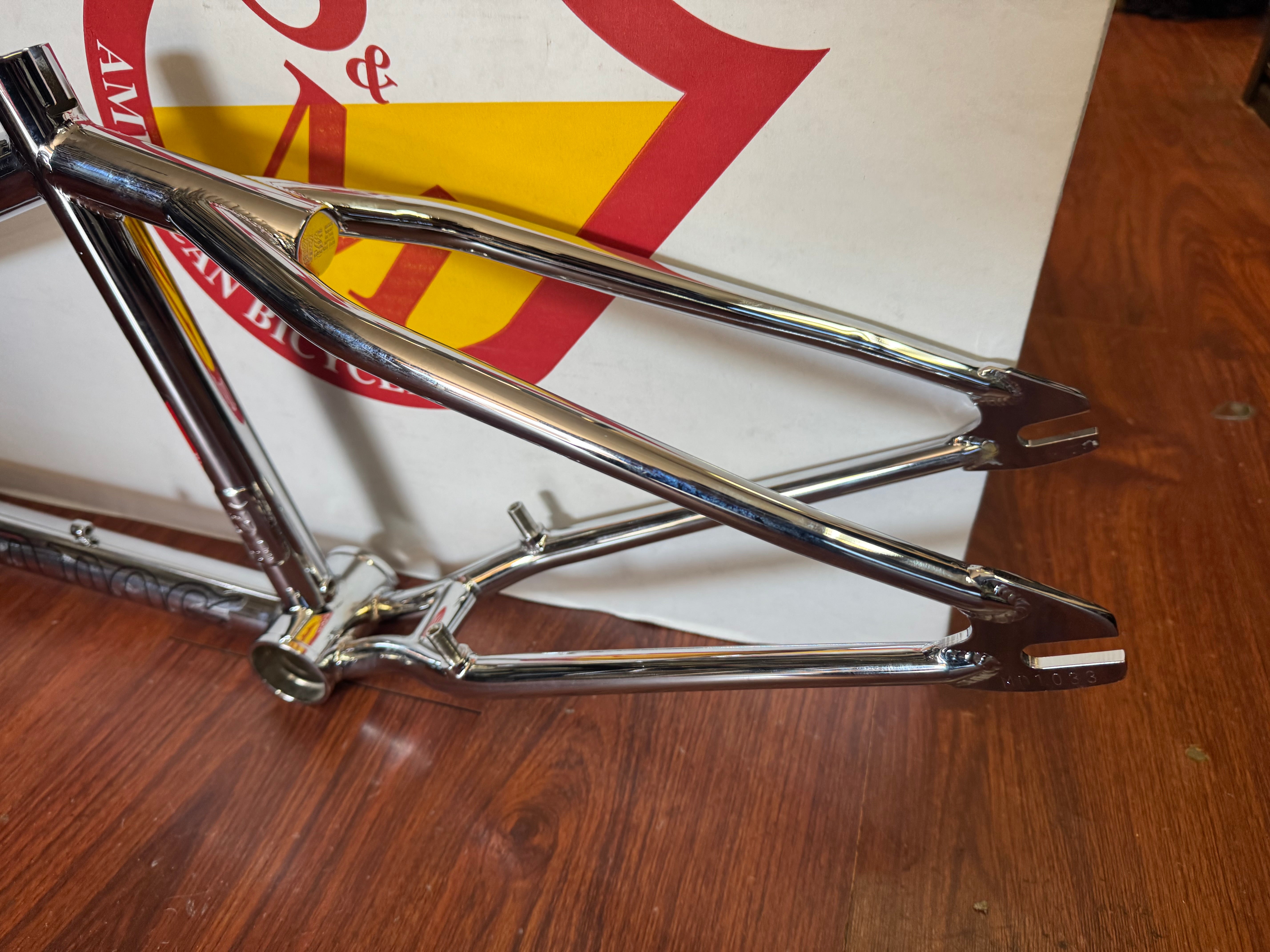 S&M 20" MAD DOG FRAME 990 BRAKE VERSION