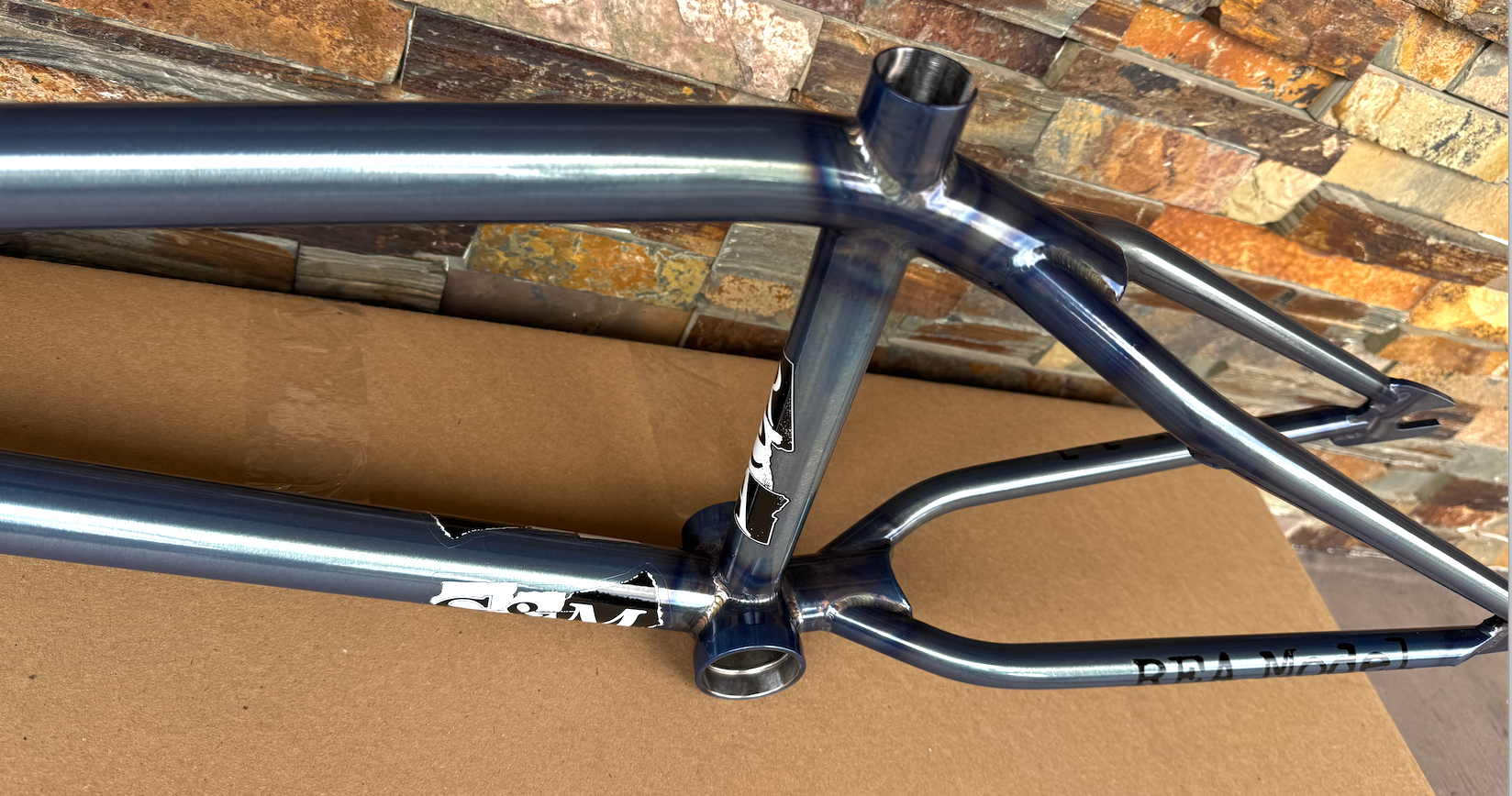S&M REA Frame 20.75 FROSTBITE