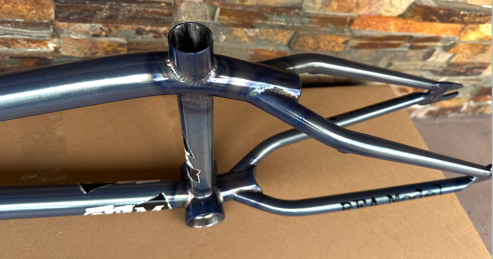 S&M REA Frame 20.75 FROSTBITE