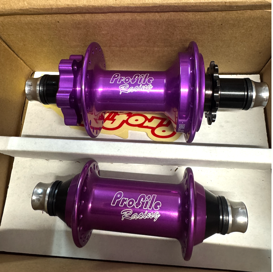 Purple Elite hubset shipped to UK