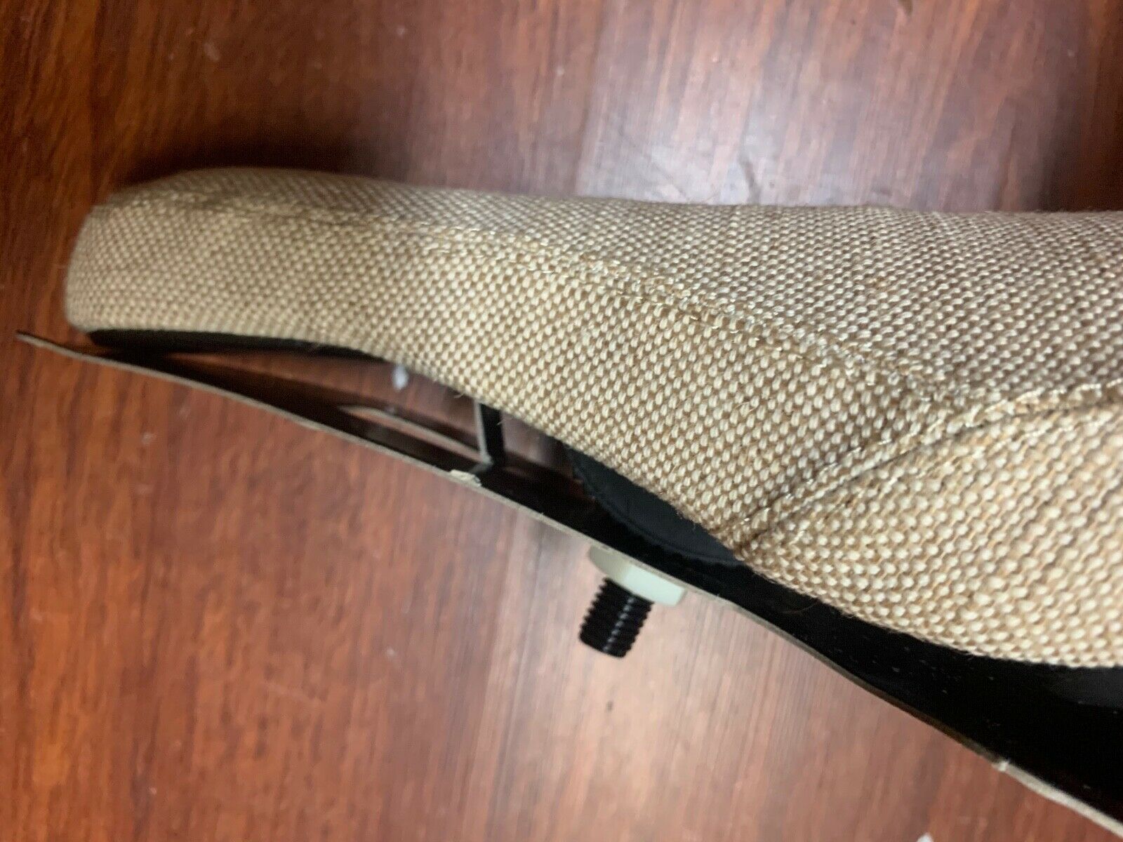 S&M BIKES THIN HEMP NATURAL WHITE PIVOTAL SHIELD SEAT