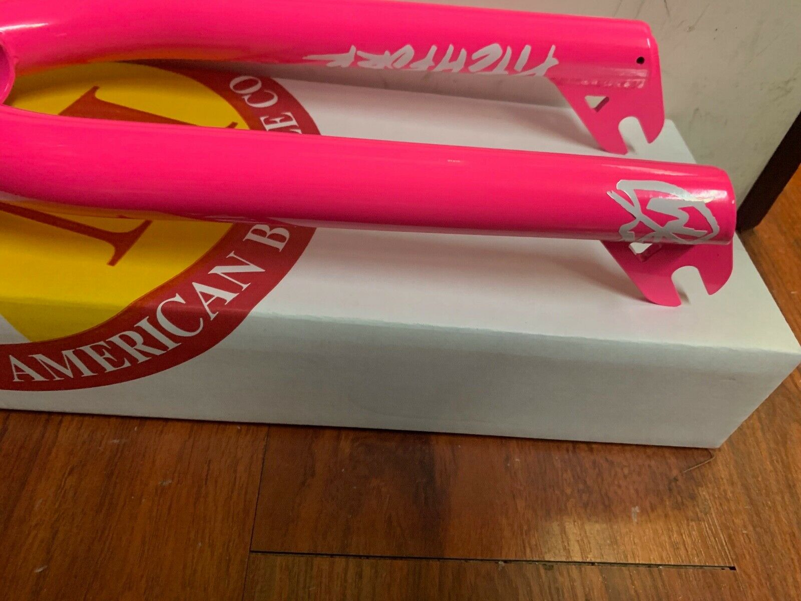 S&M V2 WIDEMOUTH 33 MM FORKS HOT PINK 33 MM BMX BIKE 20" WIDE MOUTH HUCKER NEON