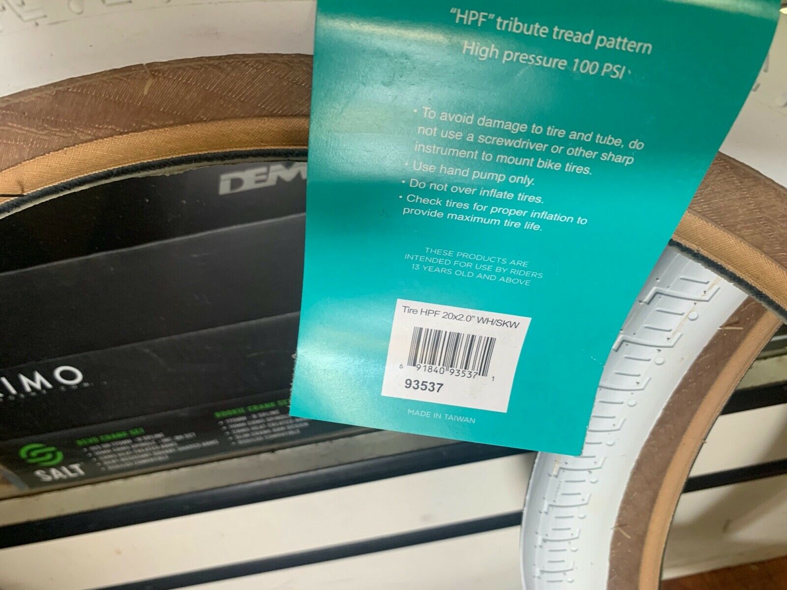 HARO BIKES LINEAGE HPF TIRE 20 X 2.0 WHITE W/ SKIN WALL BMX TIRES SE GT REDLINE