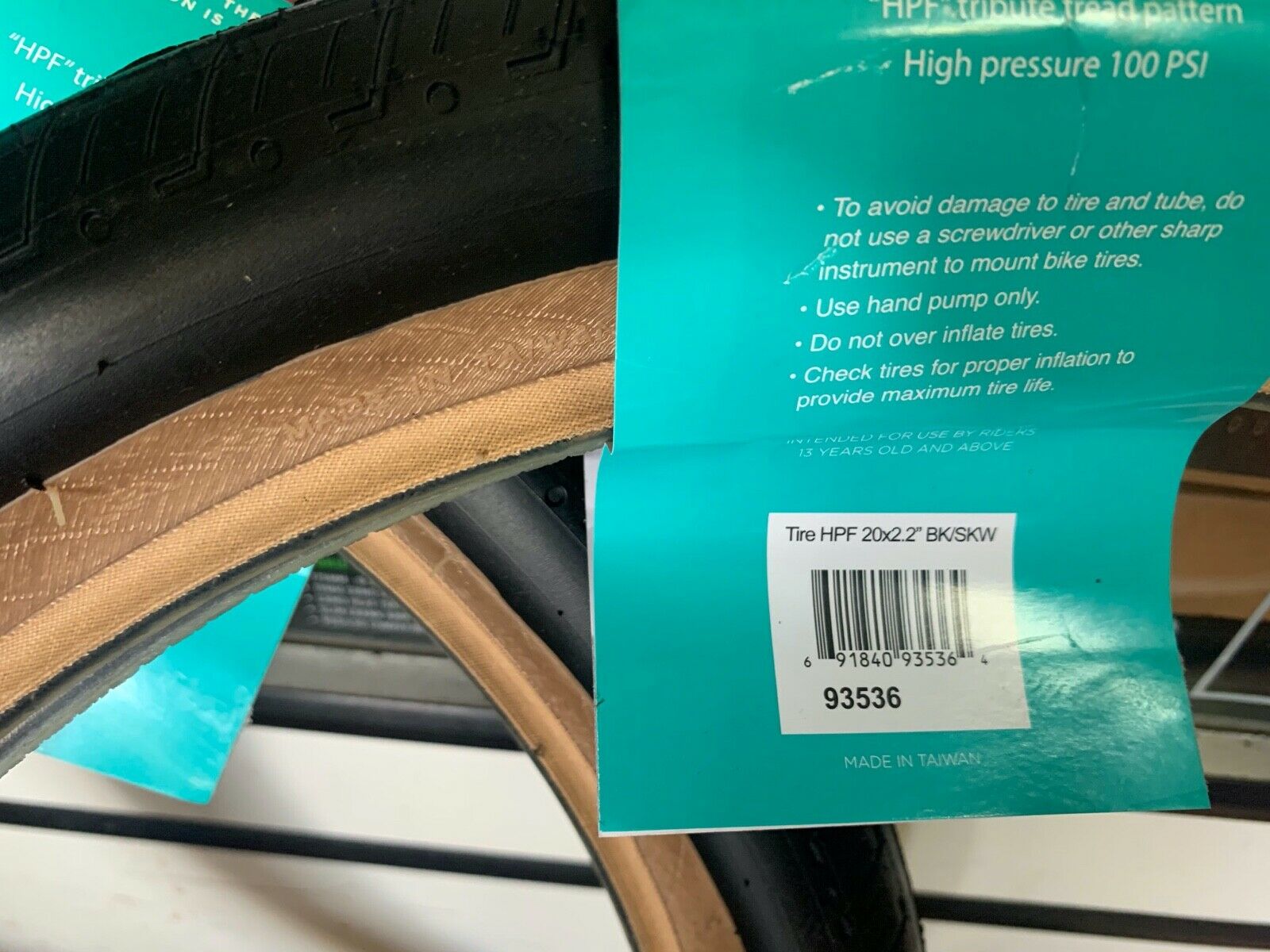 HARO BIKES LINEAGE HPF TIRE 20 X 2.2 BLACK W/ SKIN WALL BMX TIRES SE GT REDLINE